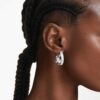 Ariana Grande X Swarovski hoop-örhängen med kristallpärlor, baguetteslipning, vita, rodiumpläterade