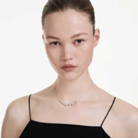 Constella-halsband med blandade slipningar, vitt, rodiumpläterat