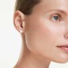 Eternity-örhängen med laboratorieframställda diamanter, totalt 2,0 karat, rund form, 14K vitguld
