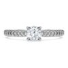 Eternity-solitärring med laboratorieframställda diamanter 0,7 karat totalt, rund form, 14K vitguld