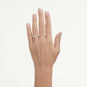 Eternity-solitärring med laboratorieframställda diamanter, totalt 0,25 karat, rund form, sterlingsilver