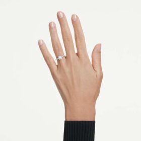 Eternity-solitärring med laboratorieframställda diamanter, totalt 1,7 karat, rund form, 14K vitguld