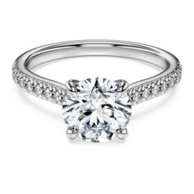 Eternity-solitärring med laboratorieframställda diamanter, totalt 1,7 karat, rund form, 14K vitguld