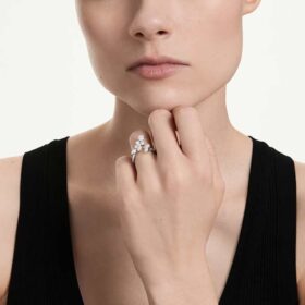 Galaxy Bypass-ring med laboratorieframställda diamanter, totalt 1,25 karat, blandade former, 14K vitguld Galaxy Bypass-ring med laboratorieframställda diamanter, totalt 1,25 karat, blandade former, 14K vitguld