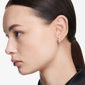 Galaxy Ear Cuffs, laboratorieframställda diamanter 1,25 karat totalt, blandade former, 14K vitguld