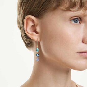 Gema örhängen – asymmetrisk design, blandade slipningar, flerfärgade, guldpläterade