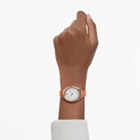 Imber Oval-klocka, tillverkad i Schweiz, läderarmband, orange, roséguldfärgad yta Imber Oval-klocka, tillverkad i Schweiz, läderarmband, orange, roséguldfärgad yta