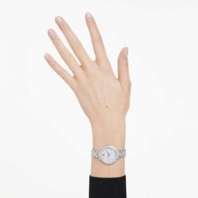 Matrix 3-Link-klocka, tillverkad i Schweiz, metallarmband, silverfärgad, rostfritt stål Matrix 3-Link-klocka, tillverkad i Schweiz, metallarmband, silverfärgad, rostfritt stål