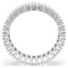 Matrix-ring med baguetteslipning, vit, silverfärgad yta Matrix-ring med baguetteslipning, vit, silverfärgad yta