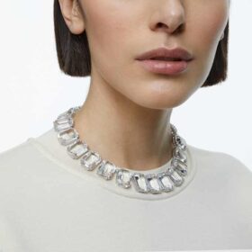 Millenia-halsband med stora kristaller, åttkantig slipning, vita, rodiumpläterade