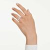 Åttkantig ring med laboratorieframställda diamanter, totalt 2,4 karat, åttkantig form, 14K vitguld