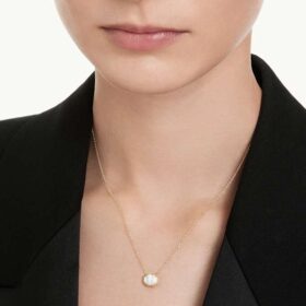 Åttkantigt hänge med laboratorieframställda diamanter, totalt 1,0 karat, åttkantig form, 14K gult guld